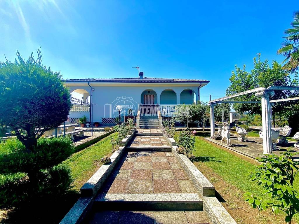 Villa a Leinì in VIA CASELLE VECCHIA - Foto 2