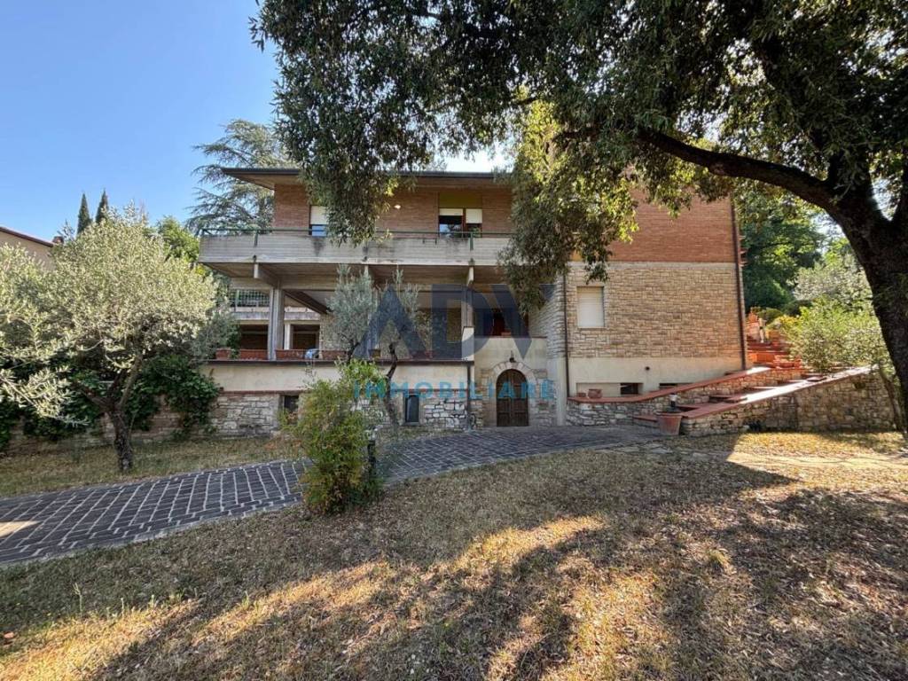 Villa a Assisi in Località San Rufino Campagna, 69 - Foto 2