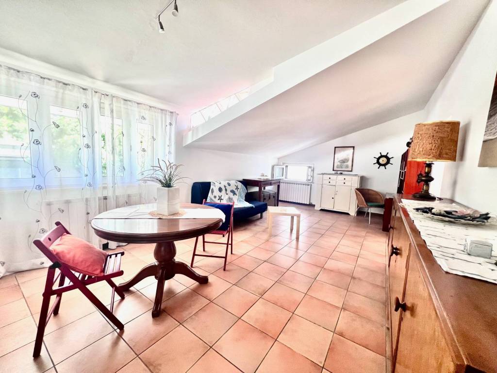 Appartamento a Riccione in Viale Dante Alighieri, 29 - Foto 4