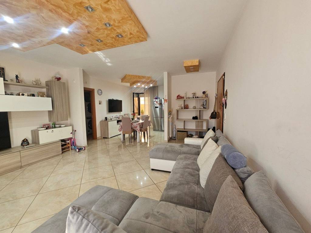 Appartamento a Turi in Via Renato Dell'Andro - Foto 2