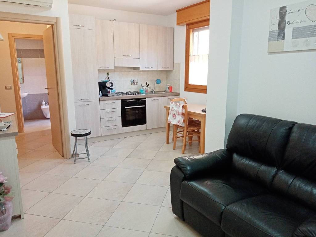 Appartamento a Quartucciu in Via Nazionale - Foto 2