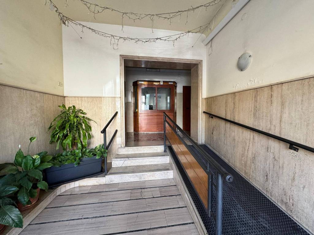 Appartamento a Castellammare di stabia in Via Giuseppe Cosenza - Foto 3