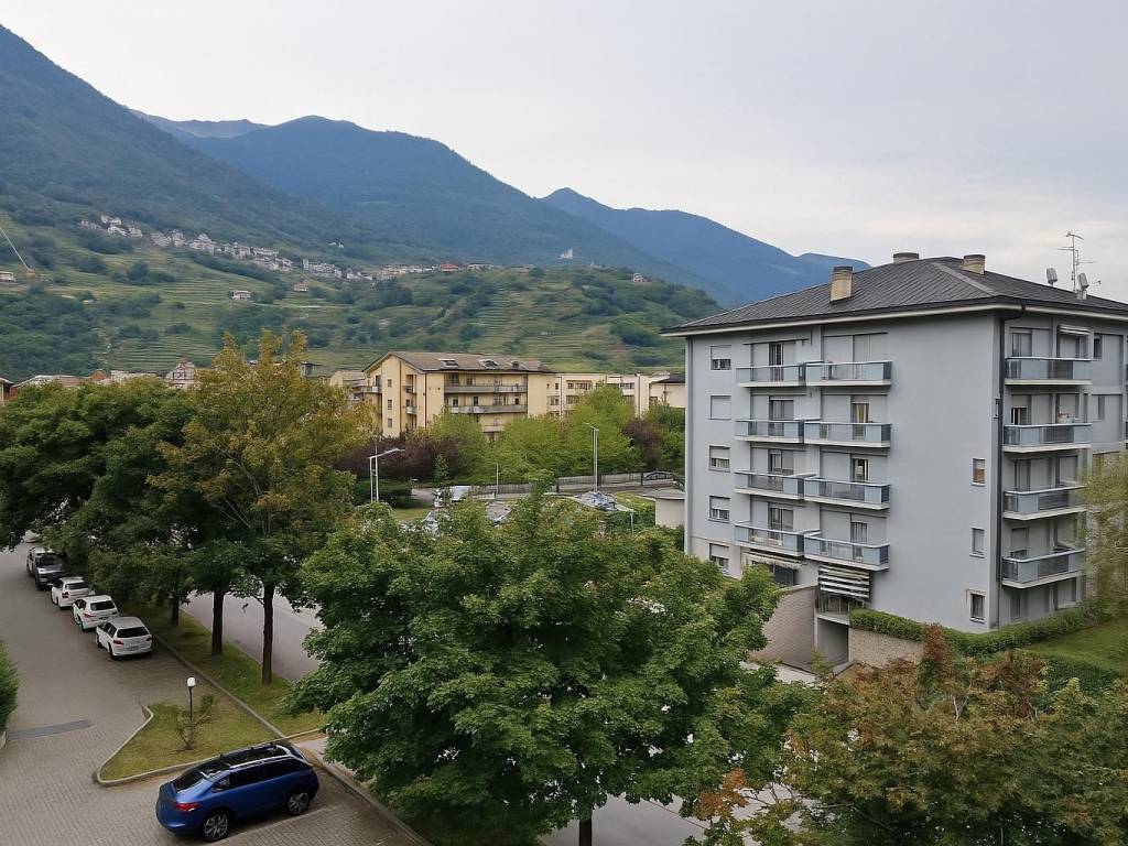 Appartamento a Sondrio in Via Paribelli, 29 - Foto 2