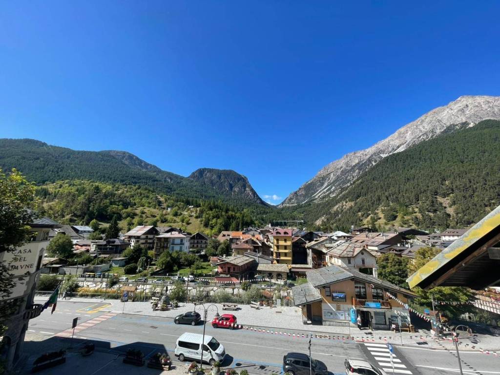 Appartamento a Cesana torinese in Via Principe Amedeo - Foto 4