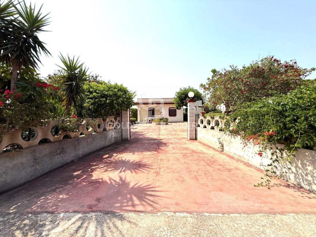 Casa indipendente a Ispica in Via della Malva - Foto 2