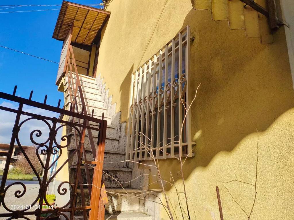 Villa a Sassano in Largo Silla S.N.C. - Foto 4