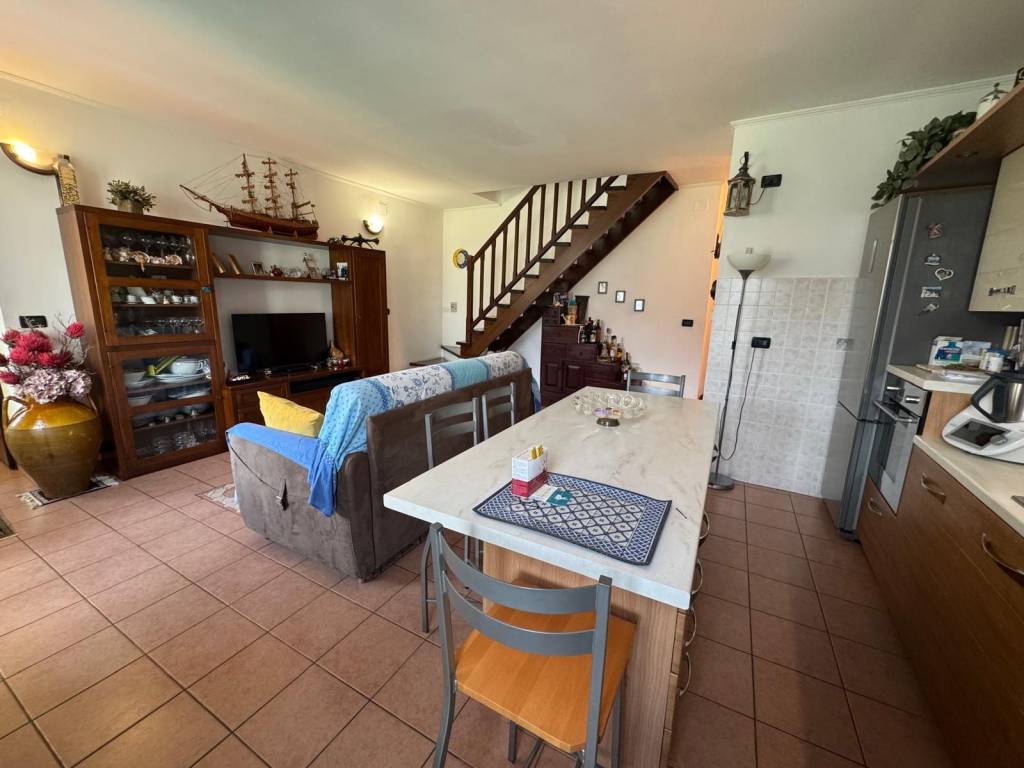 Appartamento a Cogoleto in Via al Castello - Foto 2