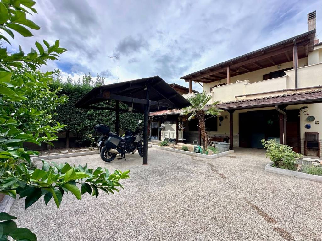 Casa indipendente a Andria in Via dei Mutilati di Guerra, 18 - Foto 2