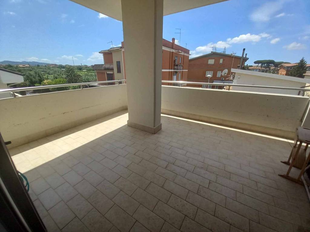 Appartamento a Ciampino in Via Umberto Maddalena, 1 - Foto 3