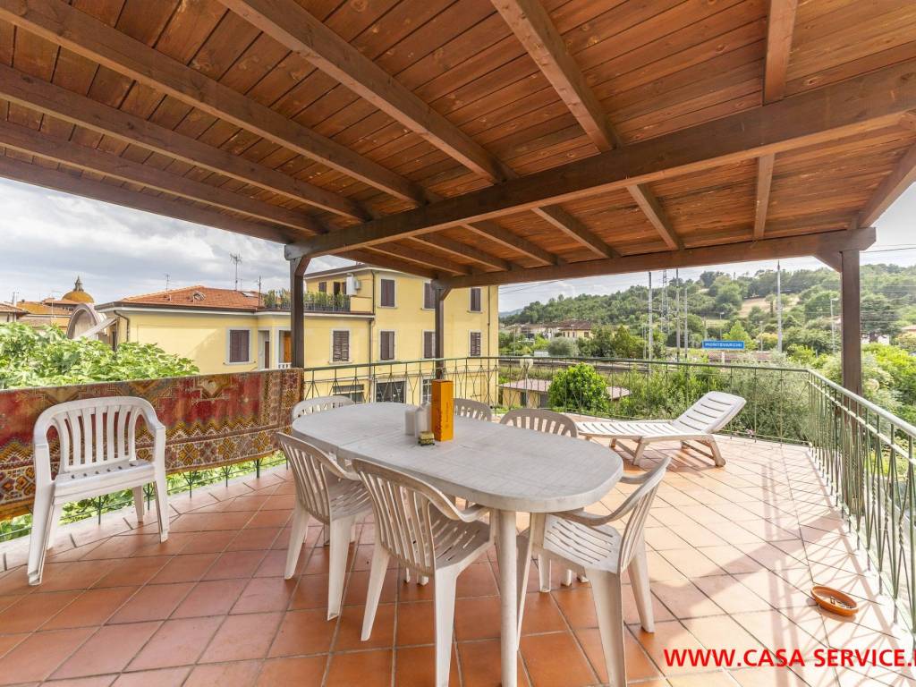 Casa indipendente a Montevarchi in Via Leonardo da Vinci - Foto 5