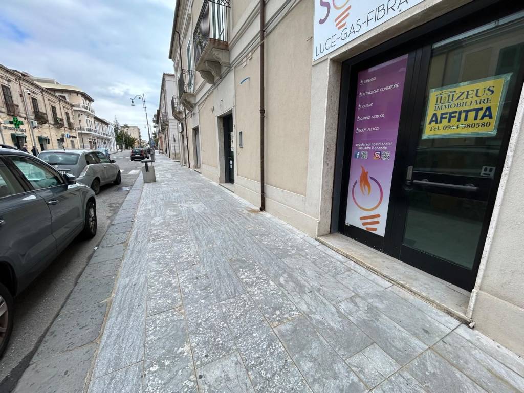 Loft / open space a Locri in Corso Vittorio Emanuele - Foto 2