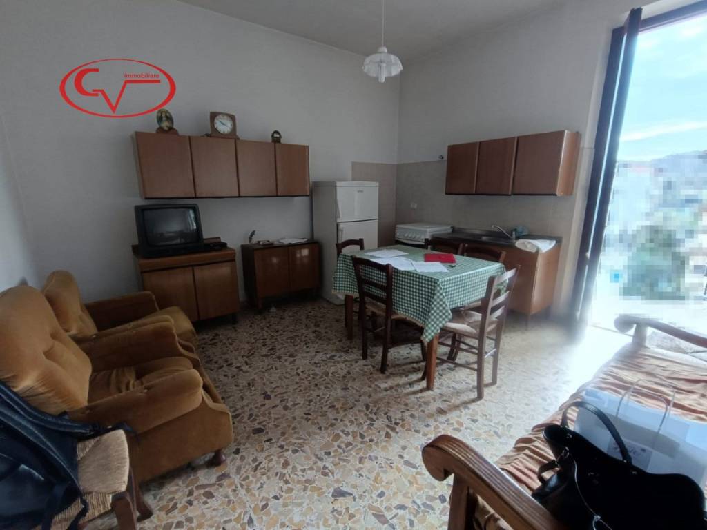 Appartamento a Terranuova bracciolini in Via Dante Alighieri - Foto 3