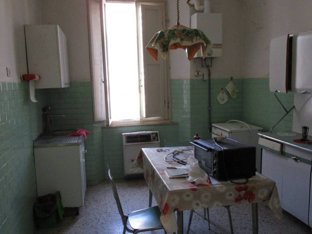 Appartamento a Ascoli piceno in Via Damiano Chiesa, 17 - Foto 2