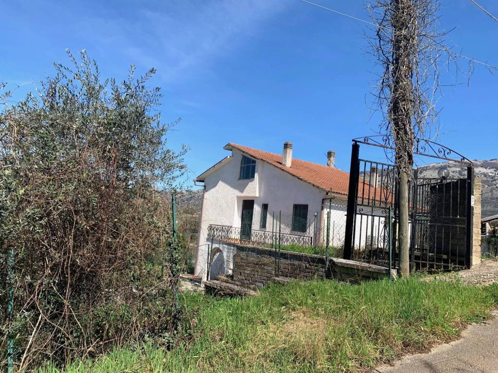 Villa a Paliano in Contrada Colle Rosa - Foto 2