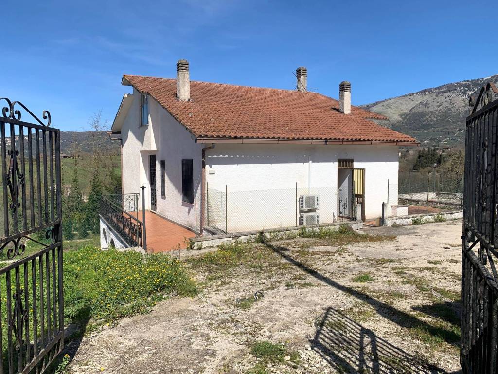 Villa a Paliano in Contrada Colle Rosa - Foto 5