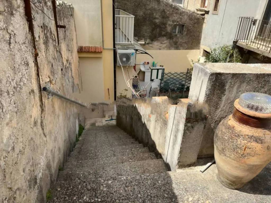 Casa indipendente a Chiaramonte gulfi in Via Guglielmo Marconi - Foto 5