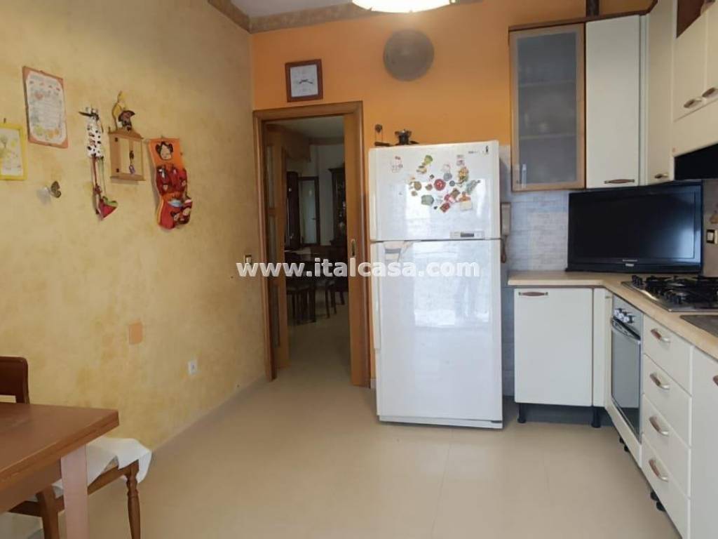 Appartamento a Crotone in Via Cappuccini - Foto 2