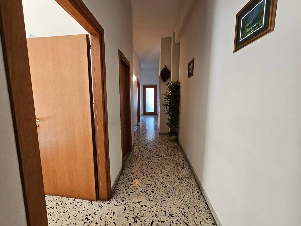 Appartamento a Salerno in Via Trento, 189 - Foto 2