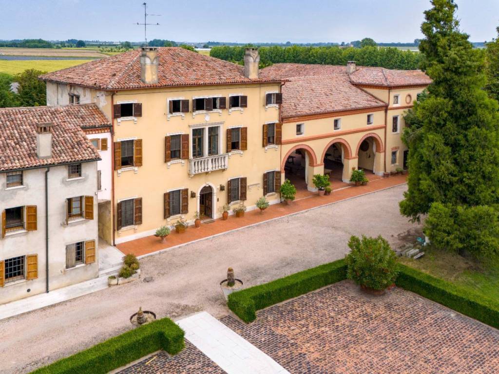 Villa a Sorgà in Via Vittorio Veneto, 19 - Foto 2