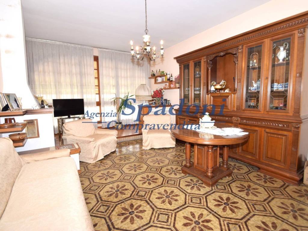 Villa a Massa e cozzile in Via Vetriano, 74 - Foto 3