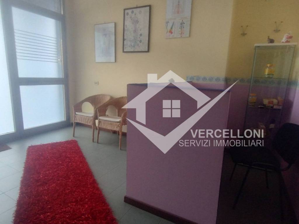 Immobile a Novara in Via Giovanni Gibellini - Foto 2