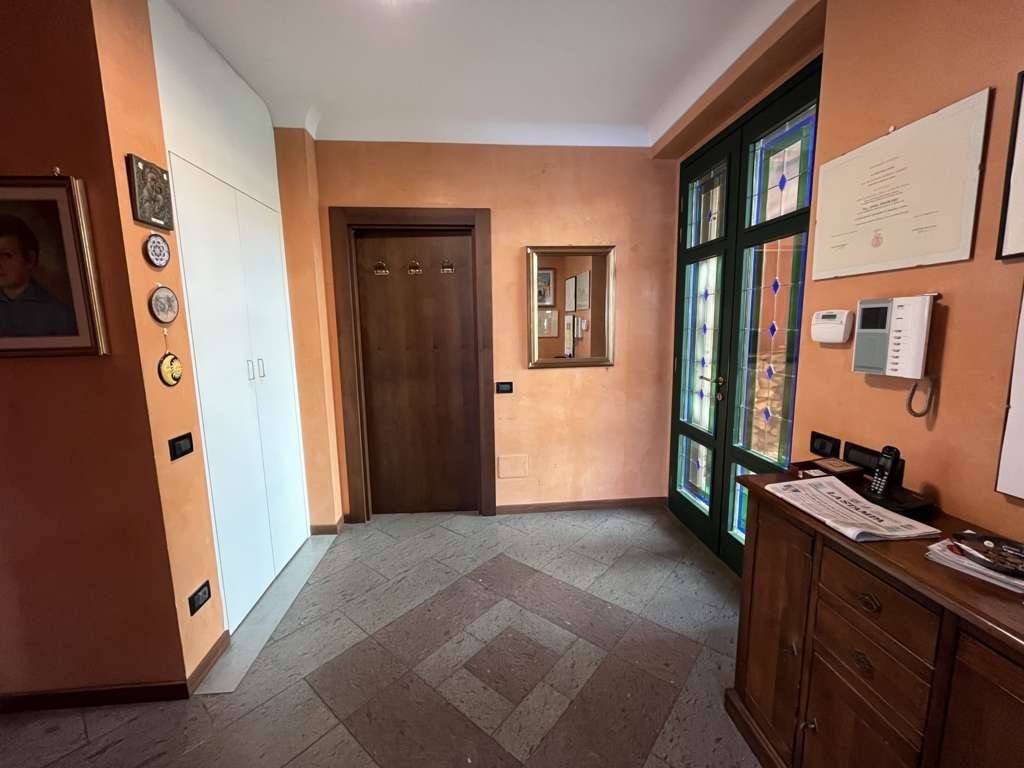 Villa a Castelletto sopra ticino in Via Beati - Foto 3