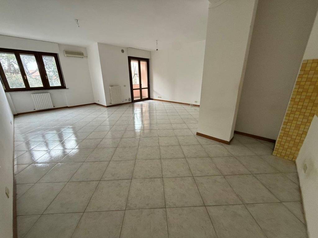 Appartamento a Civitanova marche in Viale Vittorio Veneto, 122 - Foto 2