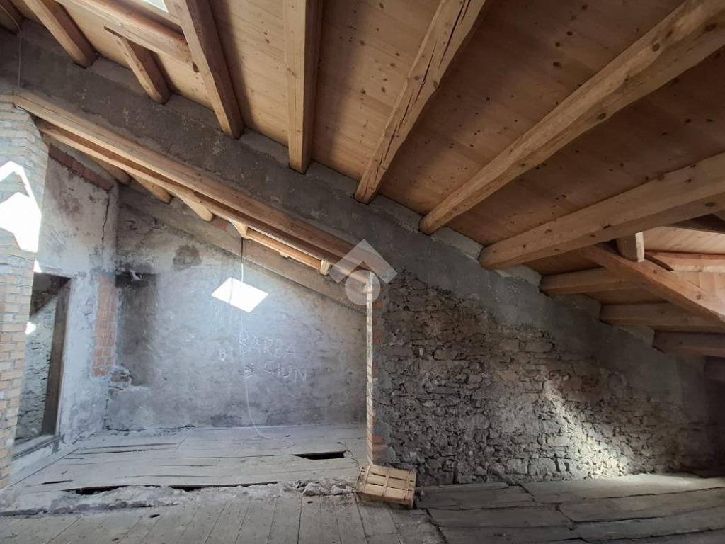 Palazzo / stabile a Longarone in Piazza della Fontana - Foto 4