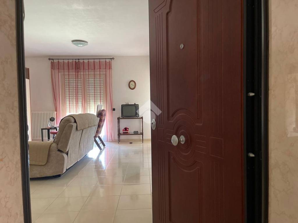 Appartamento a Grottaglie in Via A. de Gasperi - Foto 2