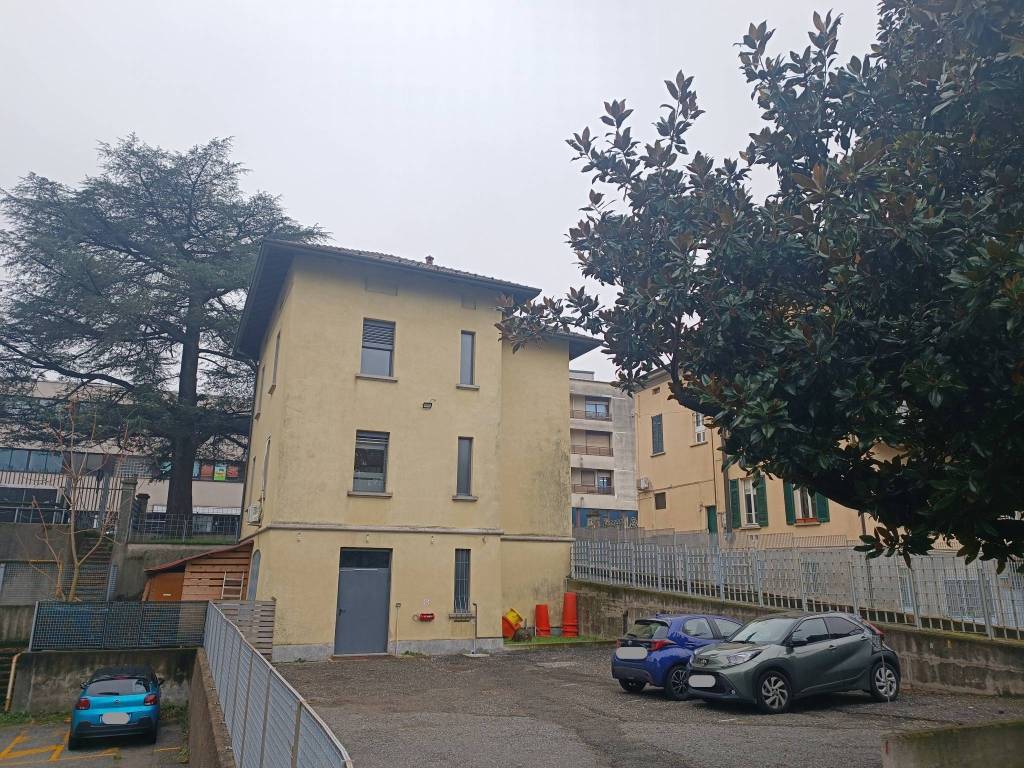 Palazzo / stabile a Como in Via Canturina - Foto 4