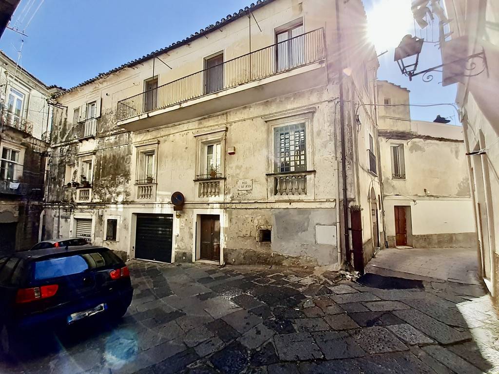 Appartamento a Catanzaro in Via Santa Maria di Mezzogiorno - Foto 2