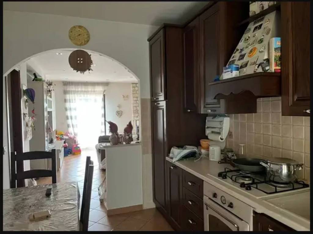 Appartamento a Castel del giudice in Via Roma - Foto 2