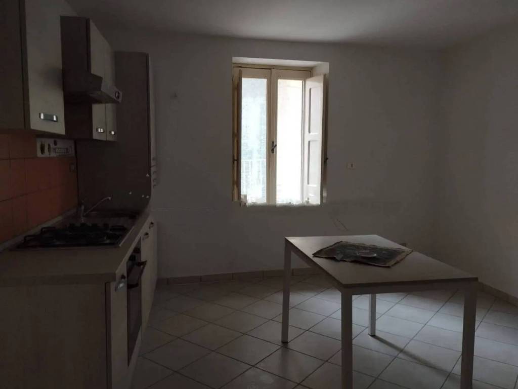 Appartamento a Centuripe in Via Guglielmo Oberdan - Foto 2