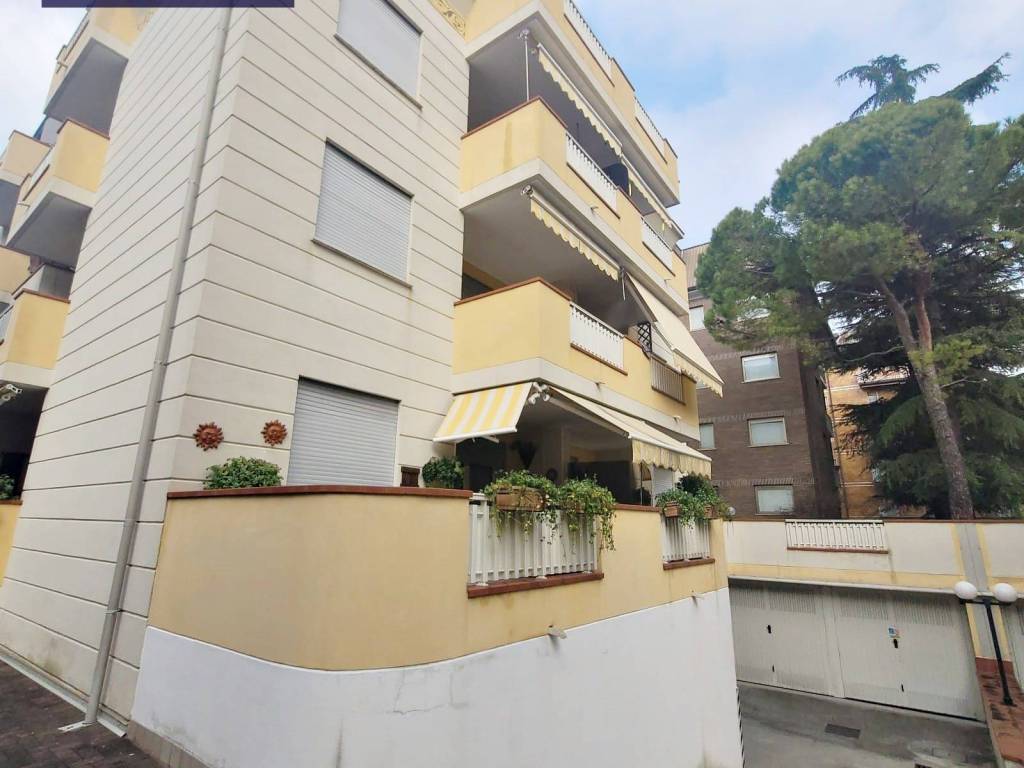 Appartamento a Monfalcone in Via Enrico Fermi, 2 - Foto 3