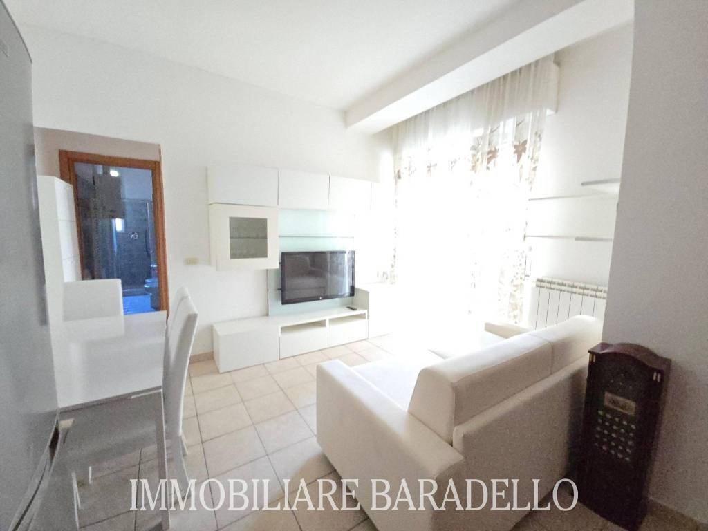 Appartamento a Como in Viale Lecco, 77 - Foto 2