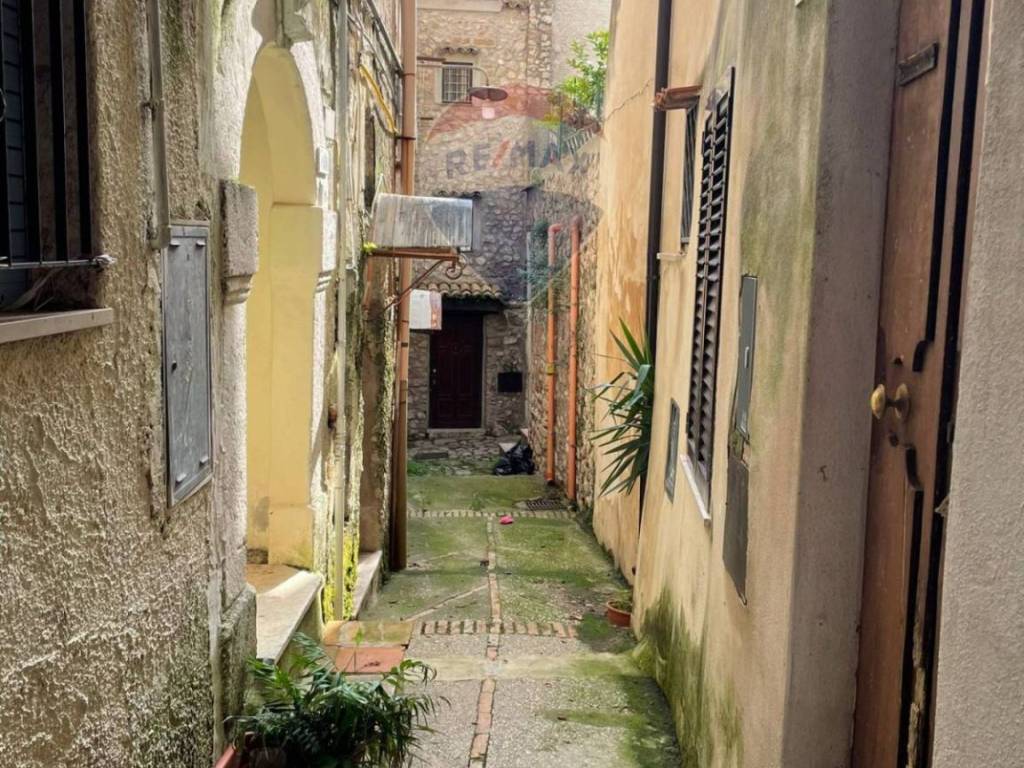 Appartamento a Minturno in vico dario, 33 - Foto 2