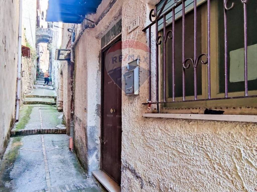 Appartamento a Minturno in vico dario, 33 - Foto 3