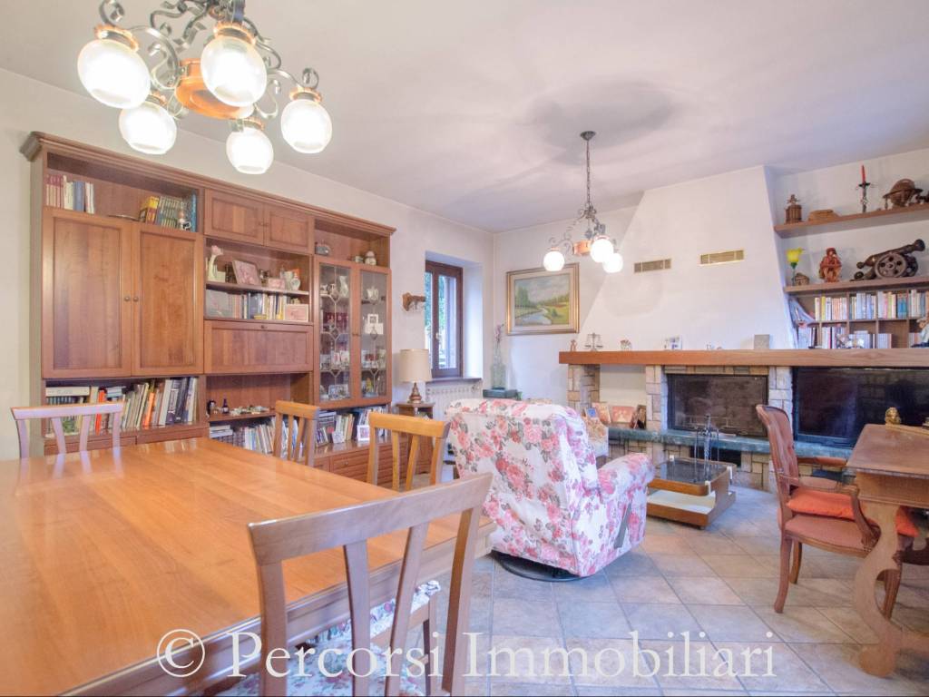 Casa indipendente a Golasecca in Via Giacomo Matteotti, 59 - Foto 2