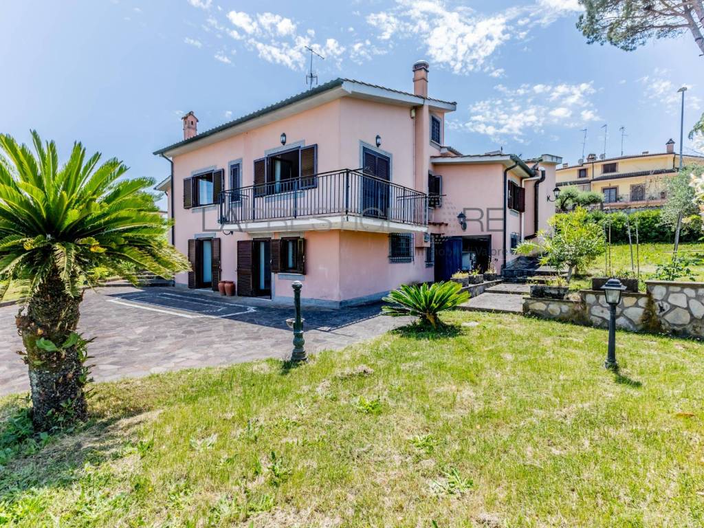 Villa a Mentana in Via Sandro Botticelli, 6 - Foto 4