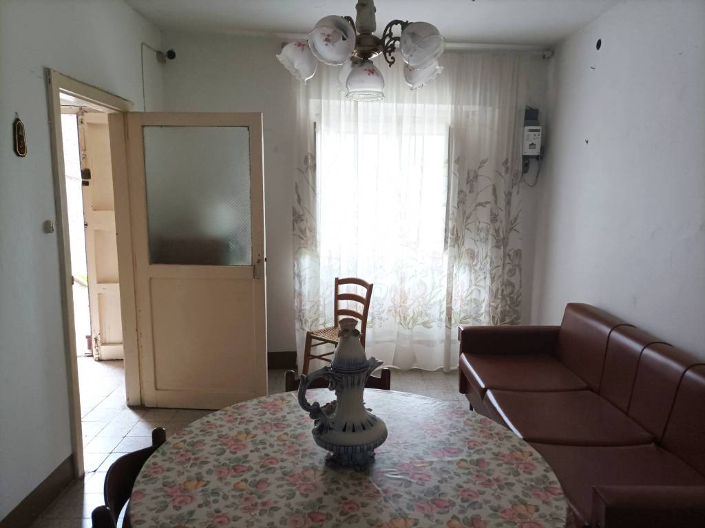 Appartamento a Pietrapertosa in Via Mario Pagano - Foto 3