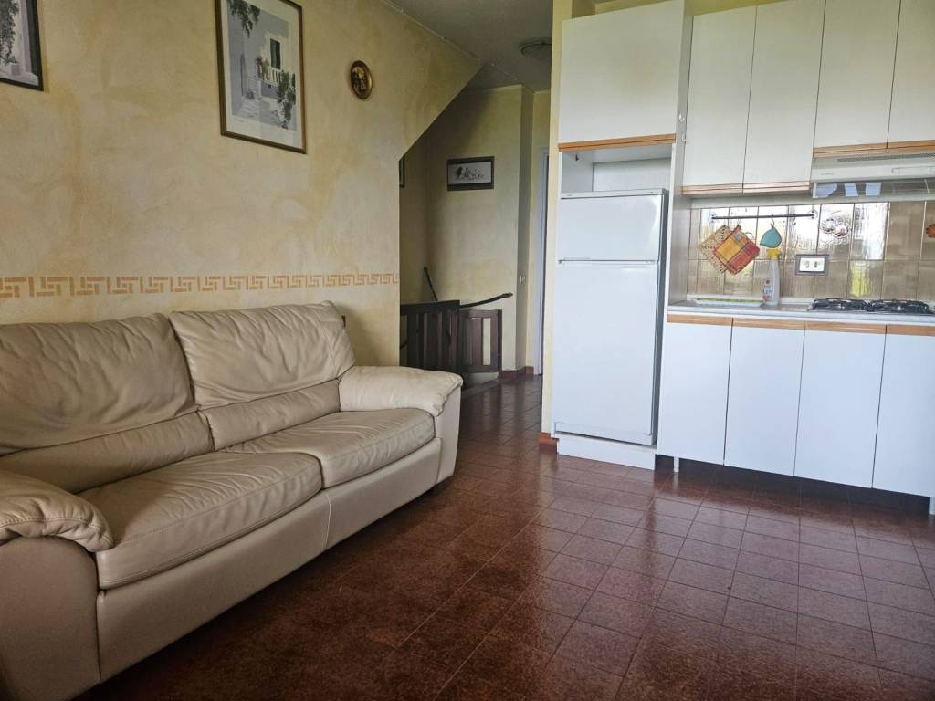 Appartamento a Manerba del garda in Via Giuseppe Ungaretti - Foto 4