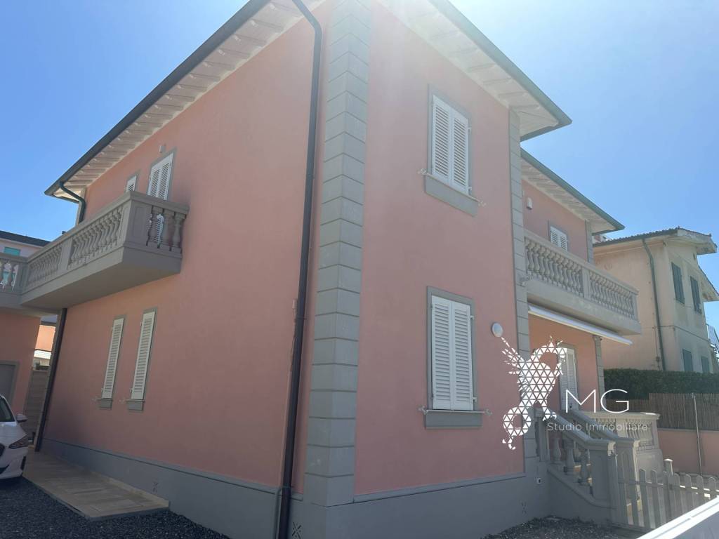 Appartamento a Rosignano marittimo in Via Vincenzo Bellini, 20 - Foto 4