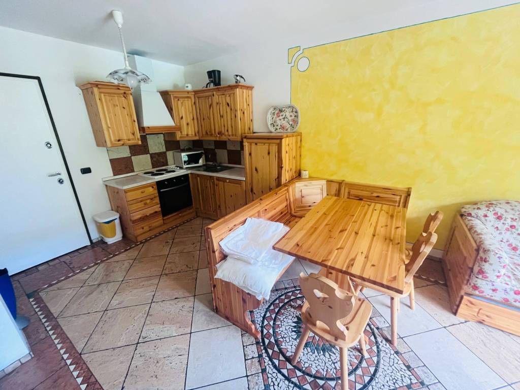 Appartamento a Comano terme in Via Cesare Battisti - Foto 4