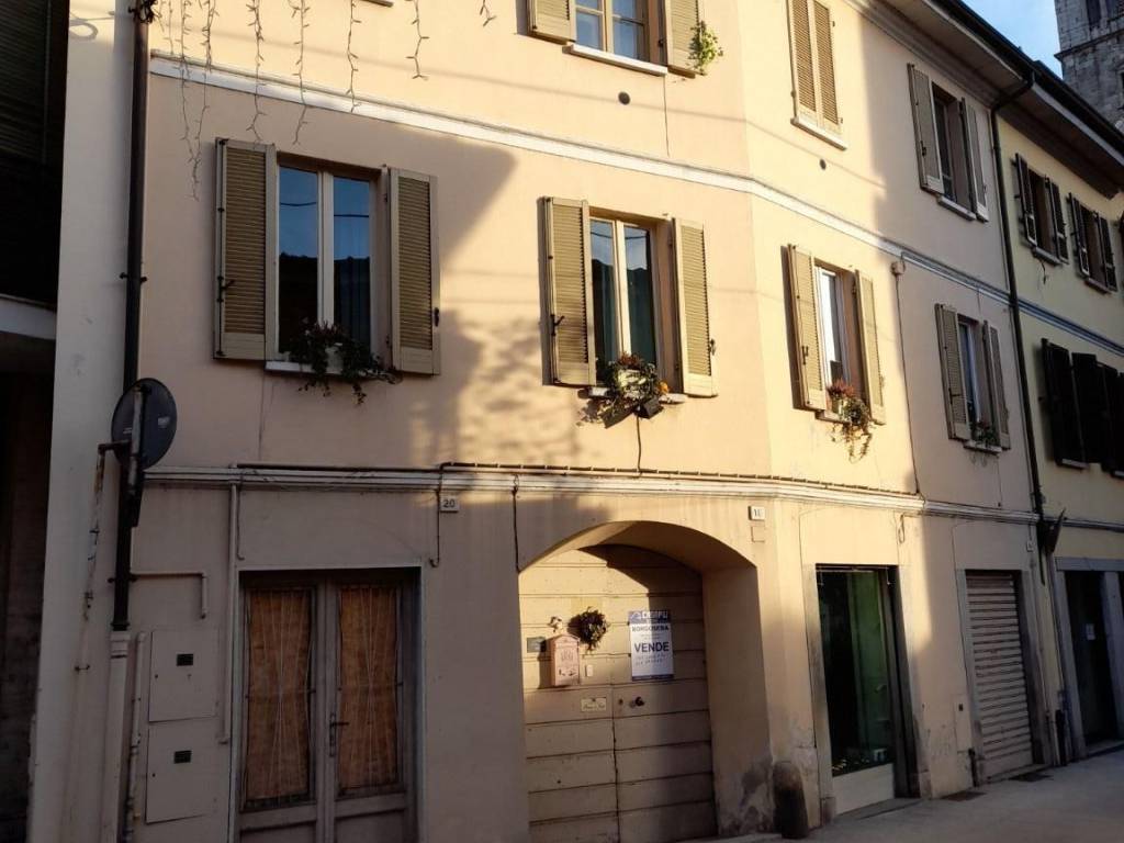 Casa indipendente a Borgosesia in Via Benedetto Cairoli, 18 - Foto 2