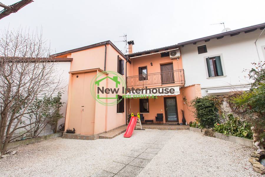 Villetta a schiera a Fanna in Via Toffoli, 80 - Foto 2