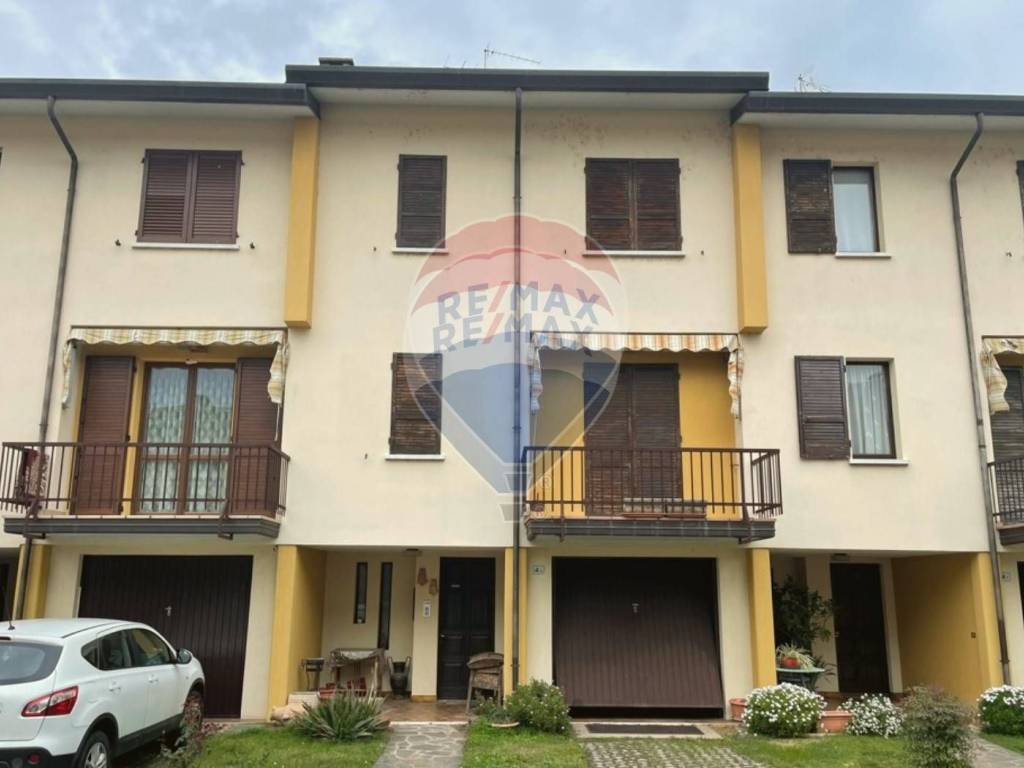 Villetta a schiera a Desenzano del garda in Via Piero Gobetti, 4 - Foto 3