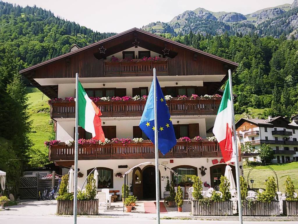 Palazzo / stabile a Rocca pietore in Località Rocca Pietore, 65 - Foto 3
