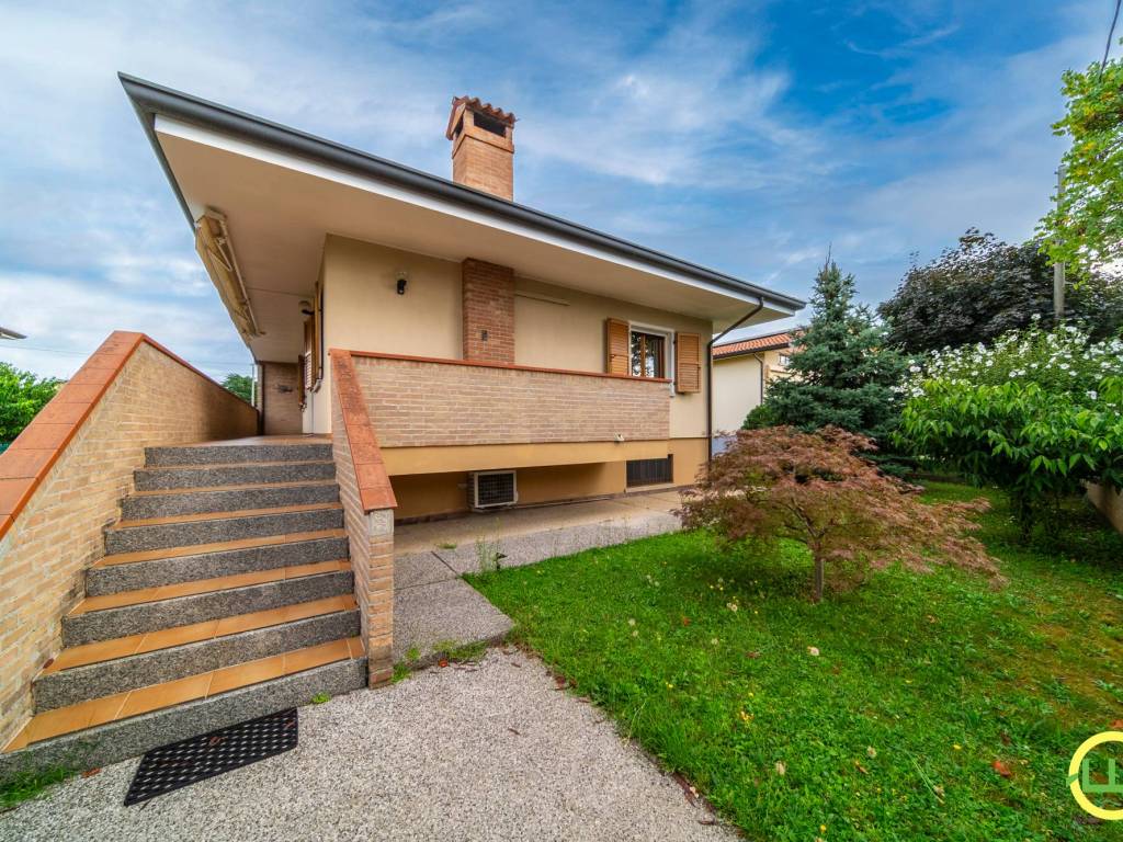 Villa a Codroipo in Viale Circonvallazione Est, 15 - Foto 2