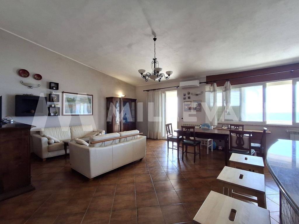 Attico / mansarda a Pozzallo in Corso Vittorio Veneto - Foto 5