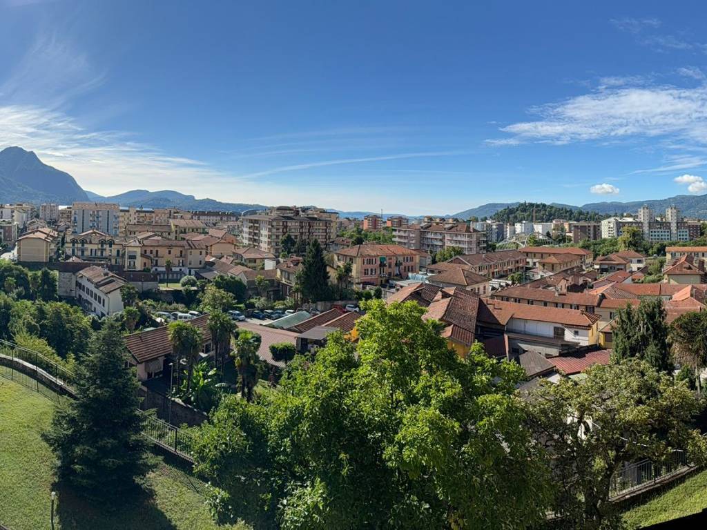 Appartamento a Verbania in Viale San Giuseppe - Foto 2